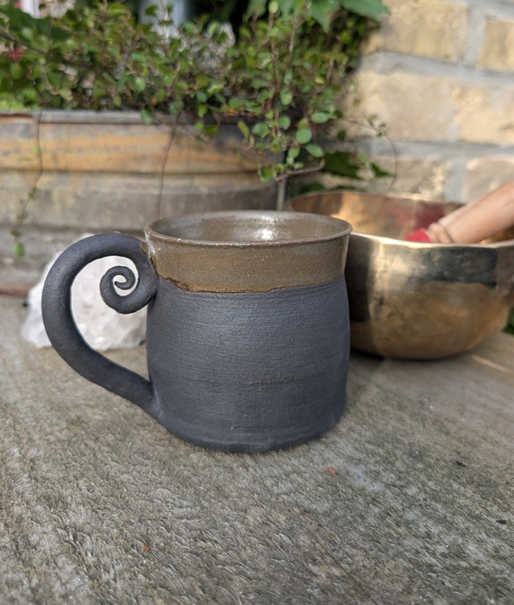 Handgemachte Keramik von Dragemor Pottery